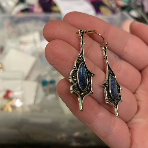 💙 Exquisite Turquoise BOHO Floral Earrings 💙 - Picture 3 of 6